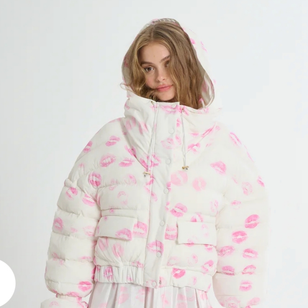 Selkie Kiss On Lips Hooded Puffer Jacket - Picture 2 of 10